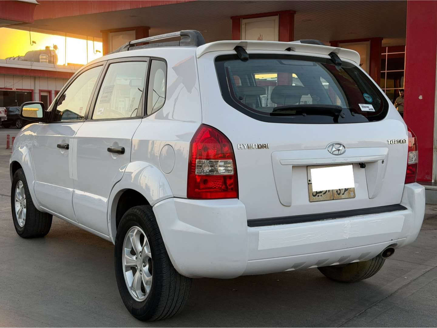 ‏Hyundai Tucson
موديل 2009 خليجي 
للبيع فقط بدون مراوس بدون اقساط 
محرك (4 سلندر) شرط لا صرف ولا بخار 
رقم اربيل سياره صدر أمامي خلفي جديد كهربائيات كل شغال تبريد شغال تخم تايرات جديد 

مواصفات
سلايد ويل كروم قفل مركزي جام كهربائي كير اوتوماتيك داخل بيجي وباقي مواصفات معروفه...

صبغ :. 4 قطع بدون دواخل شرط 
سعر...(93$) وبي مجال بصيط

رقم هاتف:.( *********** )
رقم هاتف:.( *********** )
عنوان:.كركوك كركوك, العراق
