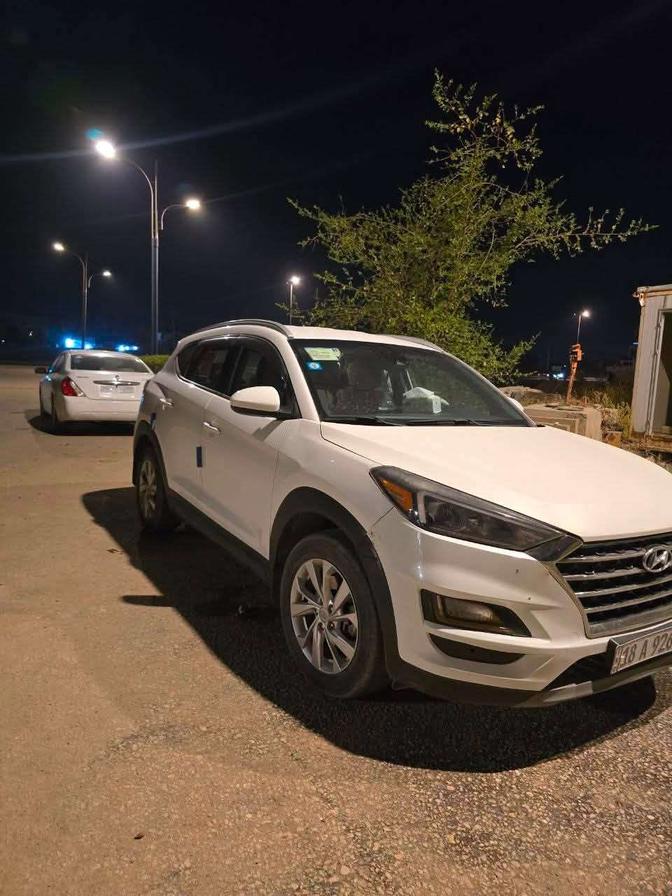 السلام عليكم اخوان
توسان 19 امريكية للبيع
السيارة نظيفة جدا مابيها اي
نواقص الحمدلله بيها بنيد مبدل ومصبوغ
فقط وبالجنطه اكو بارد وتكحيل
صور الحادث والسونار مرفقات 
كير مكينه شاصي لغد كله كفالة
السعر 145 وبي مجال للطيبين
للتواصل ***********
