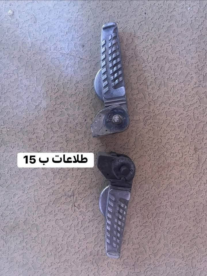 سلام عليكم غراض سكنس فحل العنوان المشتل ***********

نص مكتوب في الصور:
- صفاحيات سكنس فحل اصليات ب 35
- دبلات سکنس وجي تي ار اصليات عله 25
- سوادات قبق هندر ب 10
- فاكيوم اصلي ب 15
- طلاعات ب 15
- فشكتين وروله كفاله من البكن والاكسل ب 60
- كور سكسنس نضيف جاهز ب 40
- ملف ب 15