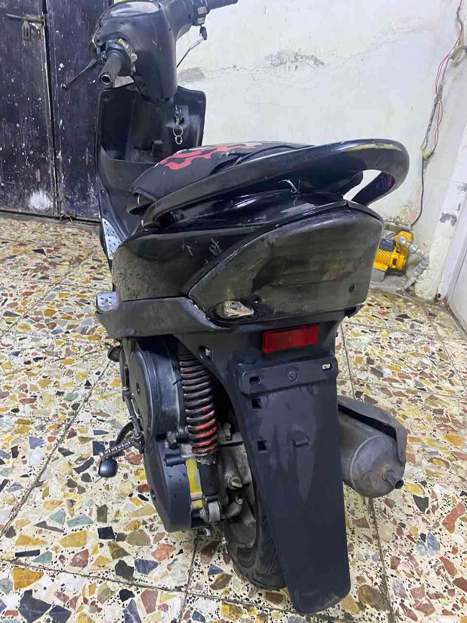 دراجة ماكس عدله كلها شغاله سلف هندر نقص بس شخاطه يشتغل السلف السعر 350 بيها شي بسيط دراجه حلوه العنوان مدينة الصدر الجوادر الشراي يخابرني ***********
