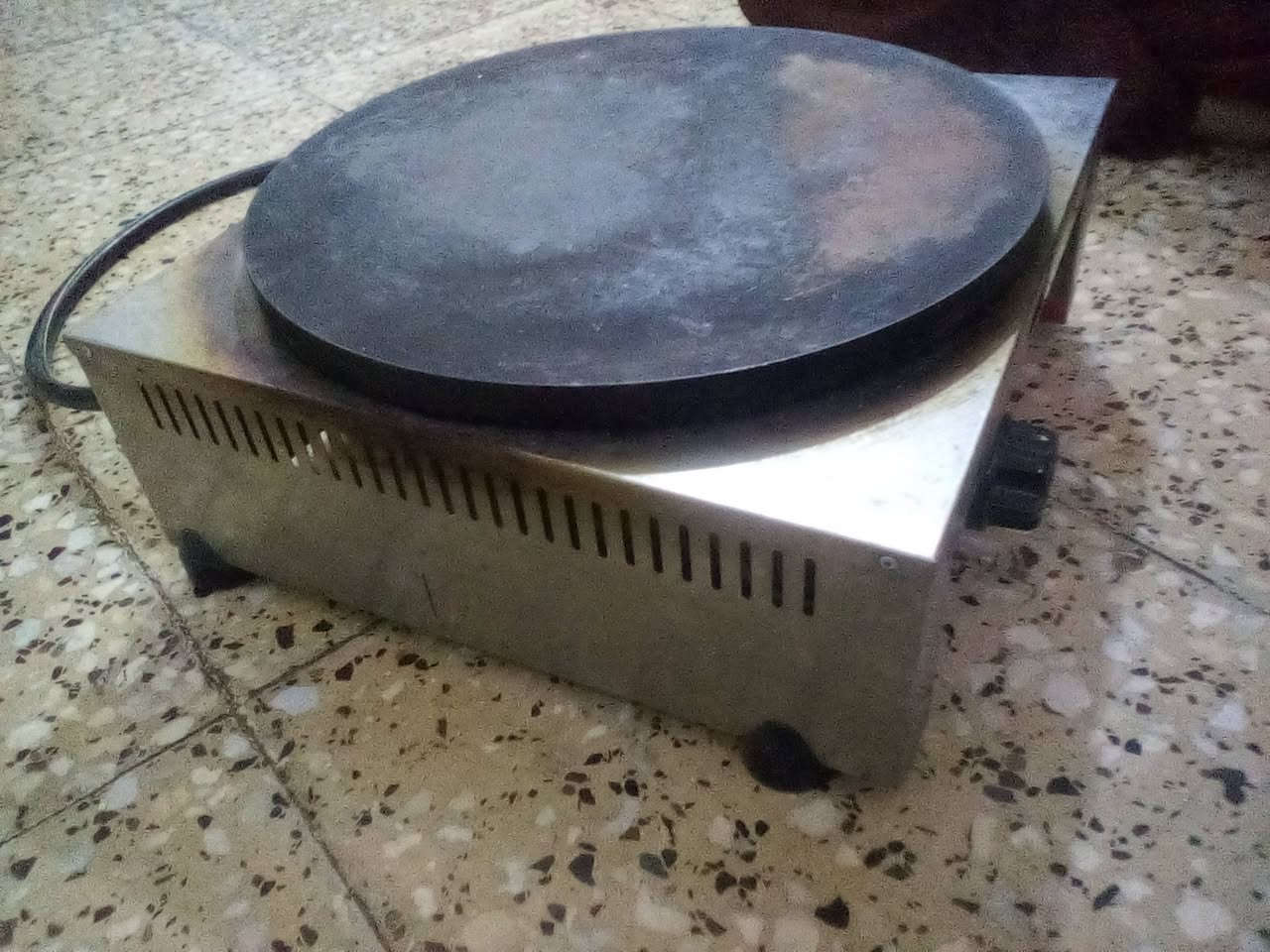 لبيع جهاز كريب شغال مستخدم سعر 125 الف ***********
