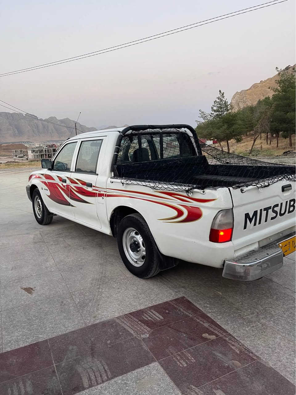 مسته ر بوشى به خ موديل 2004 ئارم پلاستيك هه ولير كه ميك سبوغى هه يه هه موگيانى به شه رت 
بو په يوه ندى ***********
شوين چوارقورنه رانية, السليمانية
