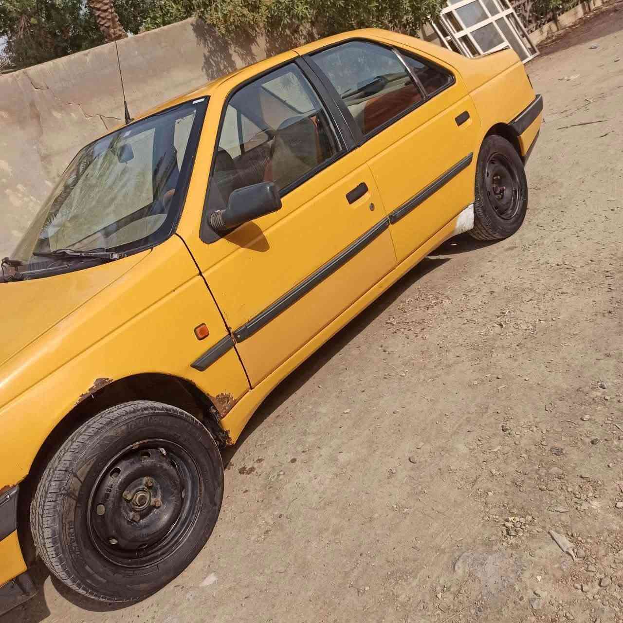 سياره للبيع بيجو GLX 405 رقم بغداد سياره مكفوله كير ومكينه تبريد ثلج تخم تاير جديد  السعر 25 وبيها مجال مكاني بابل مركز المدينه هـ***********
