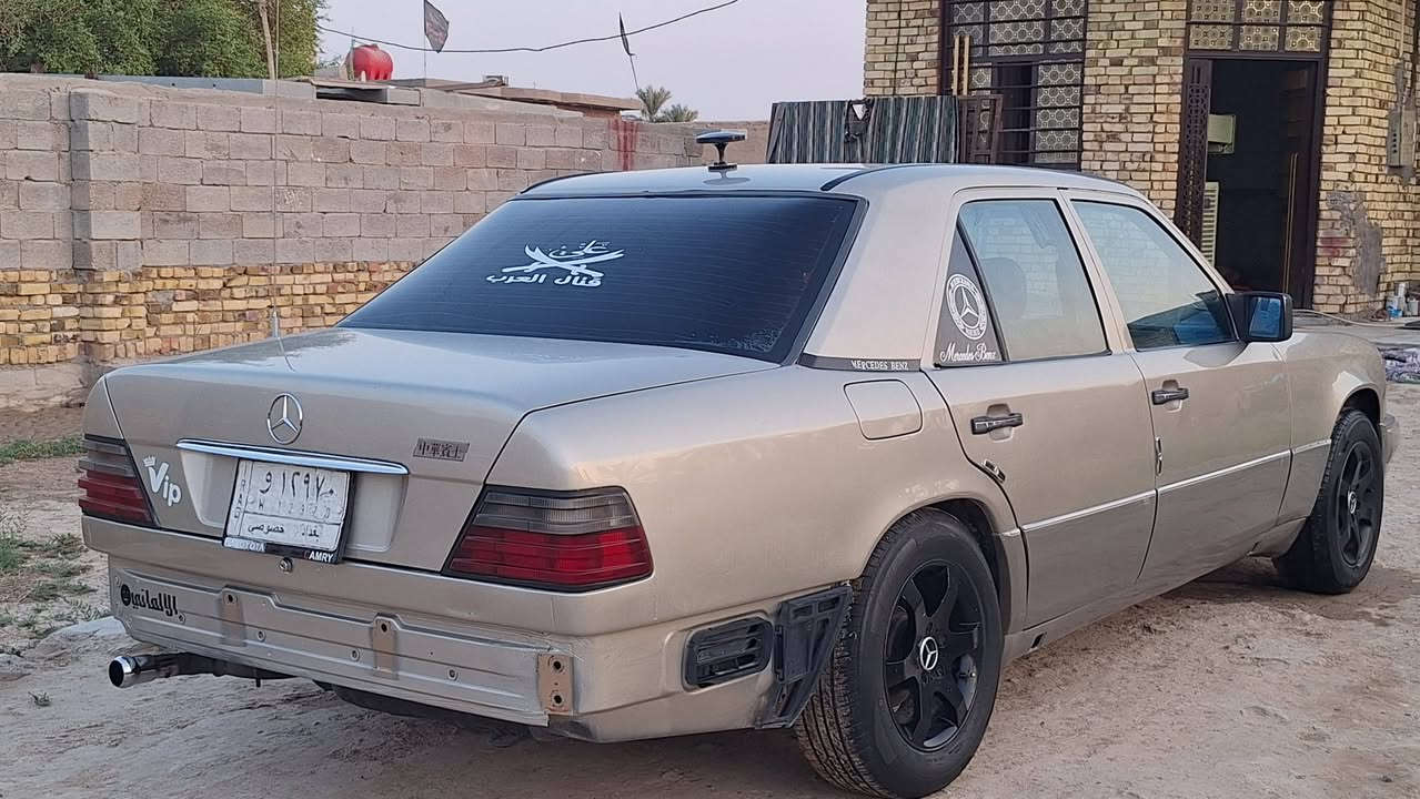 للبيع مارسيدس دب موديل ٨٨ سياره قواعد دبلات شركه مصبوغه لجماليه سياره كلش حلوه محرك ثنين ونص بيه ضعف رقم بغداد  بيه نواقص 
تفاصيل خاص سعره ٤٥ وبيه مجال قليل رقمي *********** مكاني ناصريه قضاء الرفاعي
