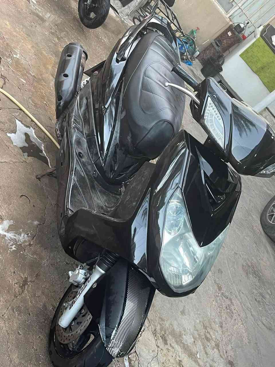 سكنس فحل نوزل للبيع
كلهة ابلادية كفرات اصلي و مصبوغات مكينة بس كور مبدل اصلي  ضفيرة بلادية الدراجة مكينتهة خرسة السعر 

السعر 600 وبيهة مجال مكان كوت
***********
