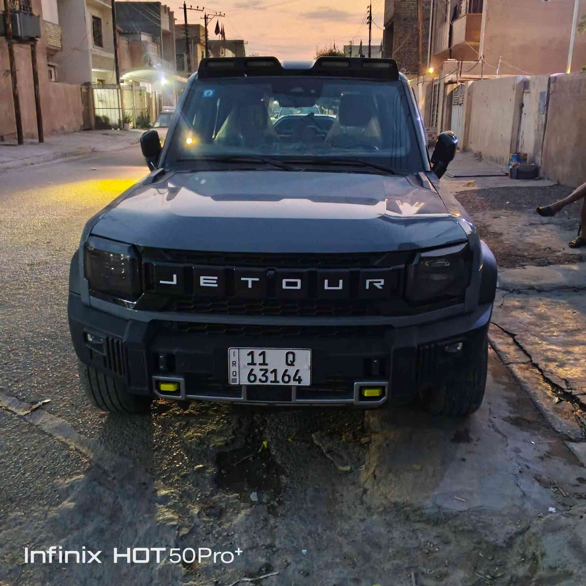 جيتور T2 اخت زيرو فول الفول
ماشيه الفين 
داخل بيجي 
صار بيه صبغ جاملغ وبنيد 
السعر 33 مليون قفل 
***********

نص مكتوب في الصور:
- Infinix HOT 50 Pro+