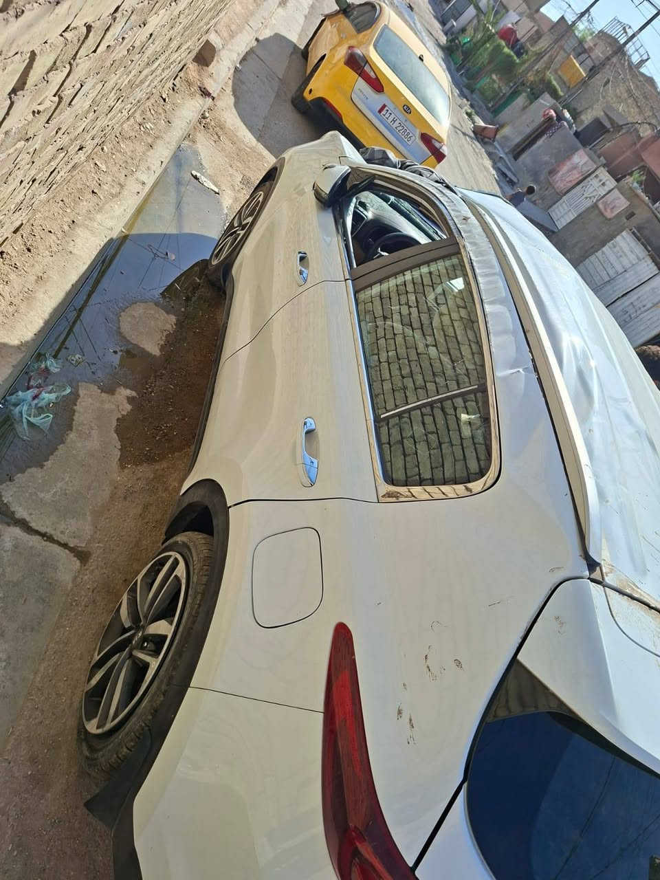 سلام عليكم البيع كيه سبورتج موديل 2020ماشيه 16الف مكلوبه مكان سياره  بغداد المدينه حي طارق ***********
