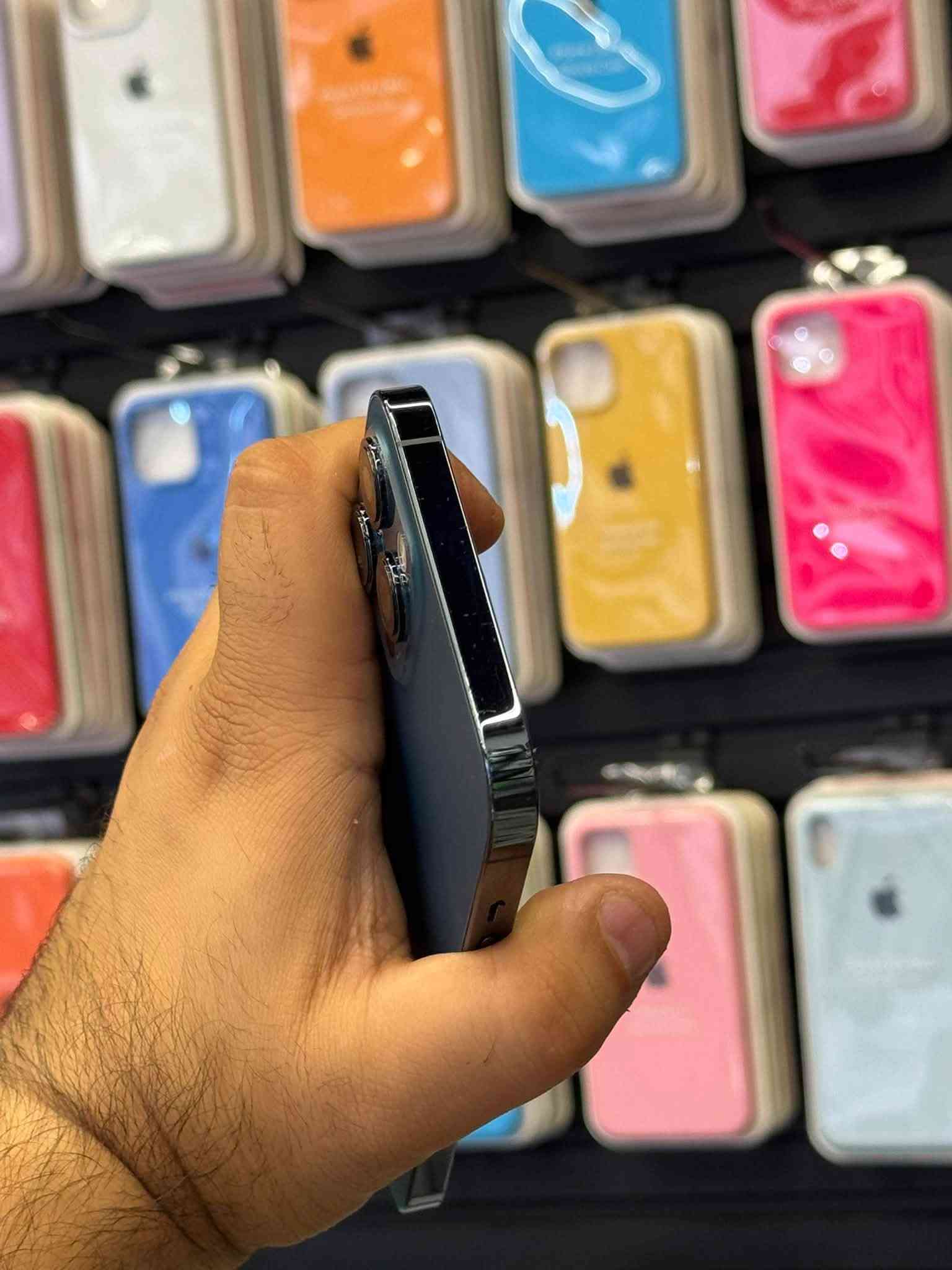 ️iPhone 12 Pro Max 512
ايفون 12 برو ماكس نيلي

ذاكره (512) نص تيرا

بطاريه 94‎%‎

نضافته 100/100

((تك سيم ))

موصل / حي السكر  

السعر خاص او اتصال

جهاز ماداخل اي صيانه 

توصيل ماعندي ماحبيت تاخذ الاحسن منه وانسب - نـَشاللۿہ 

***********
