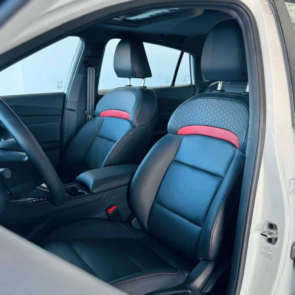 ‏السلام عليكم
‏
‏للبيع سيارة MG GT 2025 
‏لون ابيض رقم سليمانية الجديد باسمي
‏السيارة جديدة جدا بريحة الشركة 
‏مكفولة السيارة 
‏فول مواصفات
‏تحويل ثاني يوم
‏ماشية 17000 الف
‏
‏مكان السيارة العامرية
‏السعر 122 ورقة وبيها مجال بسيط
‏
‏***********
‏

نص مكتوب في الصور:
- I LOVE SECOND HOME