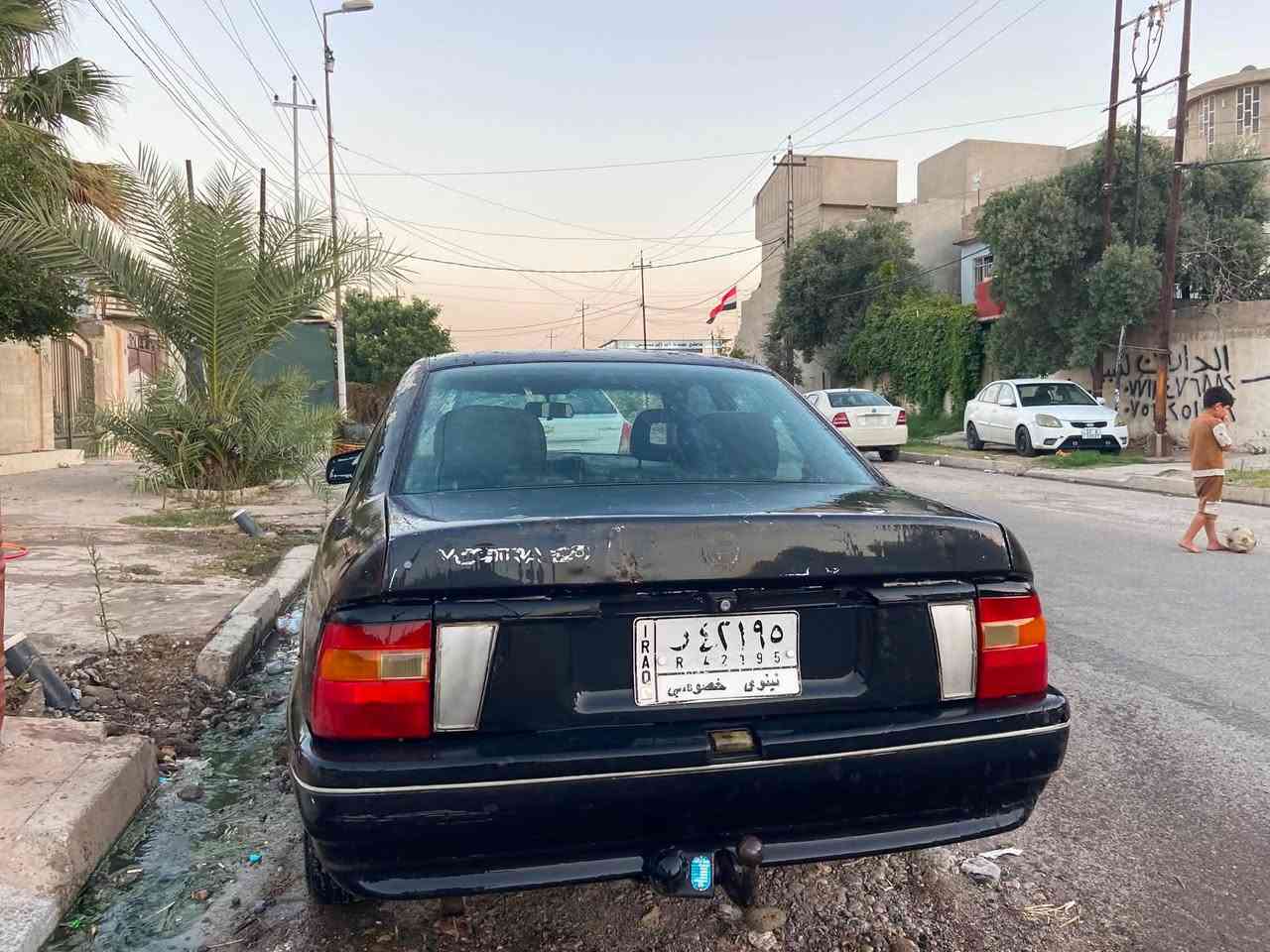 السلام عليكم 
اوبل فكترا حجم 20 محرك 18 موديل 92 

بأسمي اني الشرعي نضافة كدام العين تجي تشوفها 

محرك لا صرف ولا نفخ السعر 27

***********

