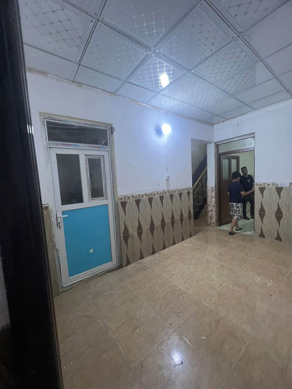 طولة فروش • ١٠٠م • غرفتين