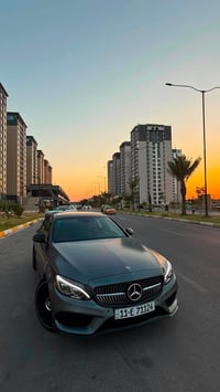 مرسيدس C300 • ٢٠١٨ • وارد كندي