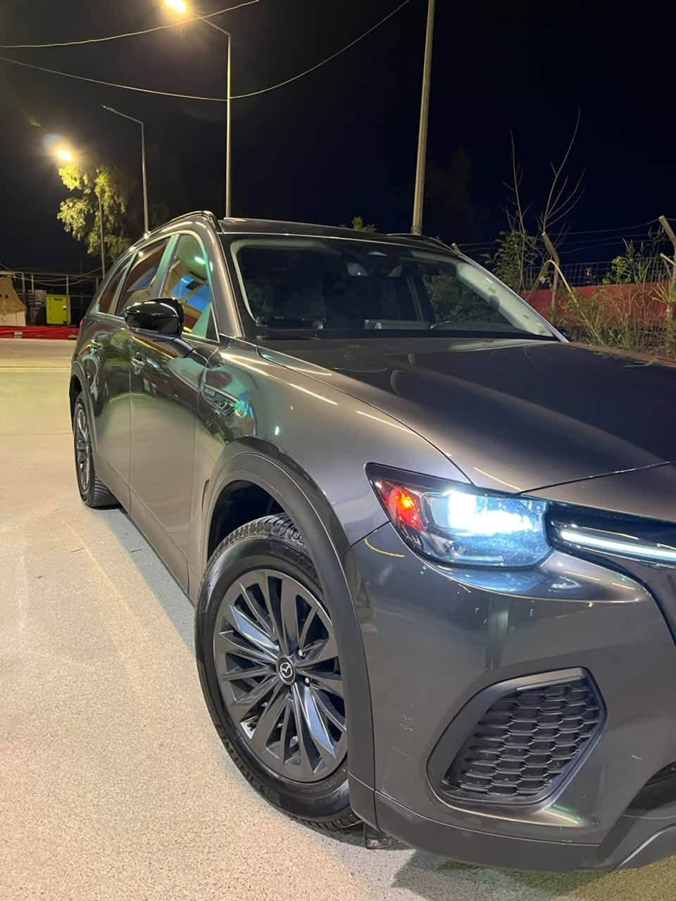 mazda CX70 premium 
 v6 3.3 torbo mail haebred

سه يارئكى زور جوان و به قوه ته تايبه ته 
مواسه فات سلايد و كوشن ئيته سوكان ئيته ر گيچ ئه ليكترونى بريك به سمه ئوتؤ هؤلد ده بل ئه كسل رادارى پيشو پشت و لاكان زور مواسه فاتى تر پيش و پشتى كه پسه ئيرباگ به س شانى سايه ق ته قيوه بيلاد داندراوه ته وه بوياخ ده رگاى سايه ق بوياخه له كه ل نيو ده رگاى پشتى سايه ق پيدى ئاره كاتى نه شكاوه ٣ مانگى له گه له بؤ ره قه م كردن نرخى٢١٥ گه لاو مه جال
***********
***********
