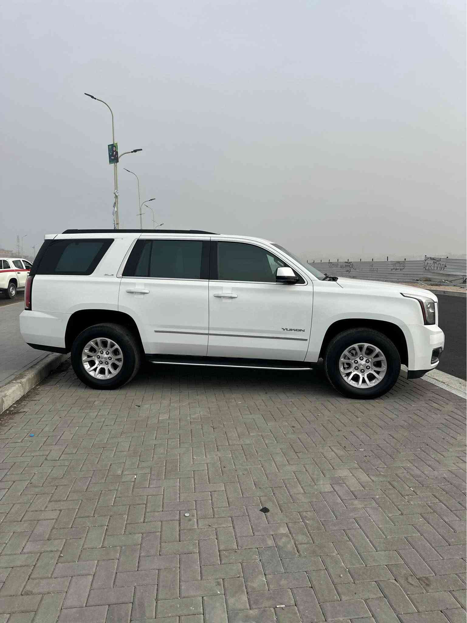 السلام عليكم 
يوكن 2019خليجي كفاله عامه مواصفات SLE

بصره بسمي تحويل 
مغلفه ارضيه وكشنات جلد 

تخم تاير جديد 

مكاني البصره حي الكفاءات 
*********** البصرة, العراق
