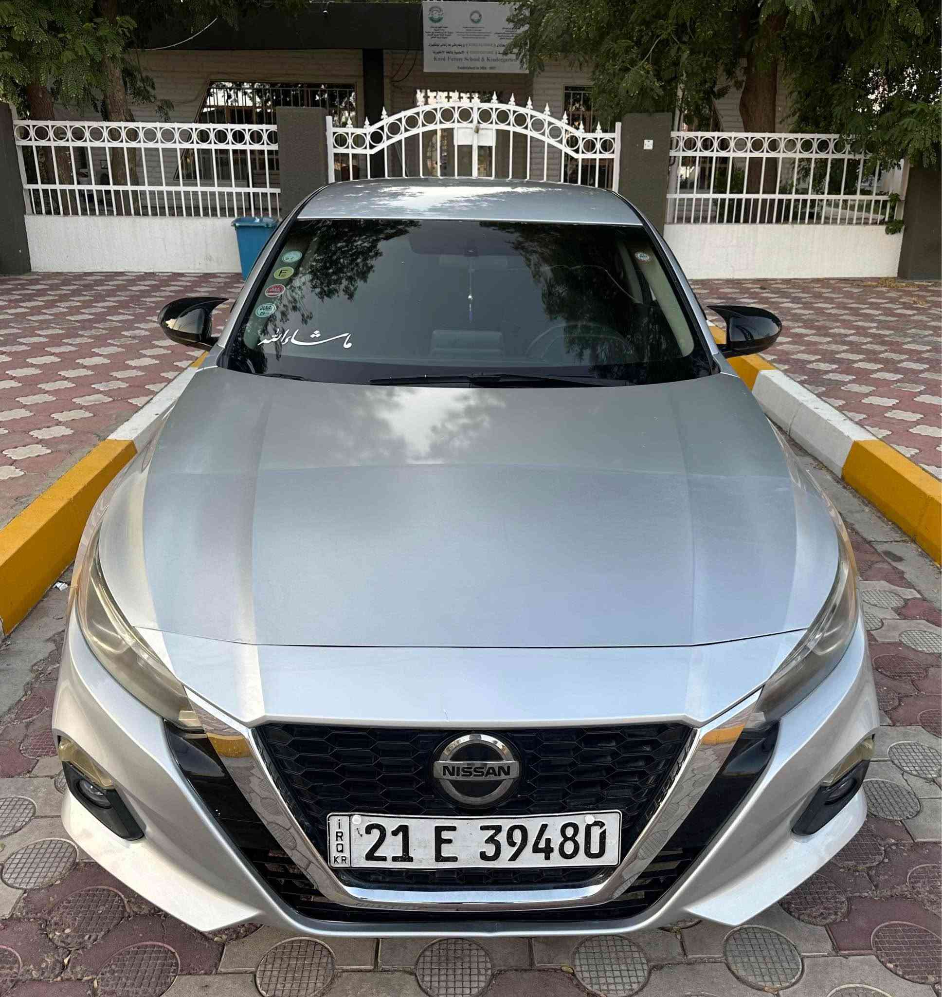 للبيع التيما S بدون ايرباك
السعر  127 سعر وبي مجال 
 [ *********** ]
موديل 2020
الون سلفر
بصمة ابواب
بصمة تشغيل
بصمة صندوك
كاميرة خلفيه 
تثبيت سرعه 
شاشه لمس 
شاشه جبيرة
رادار 360 درجة 
كاميرا خلفي 
ويل جديد 
تايرات جديد 
ماشيه 110 ميل
لايتات زنون بلادي 
كير مكينه بشرط 
سيارة بيهة جاملغ وبونيد بدون دواخل بدون ايرباك 
رقم سنويه جديد تحويل ثاني يوم 
مكان السياره ديالى خانقين خناقين, ديالى
