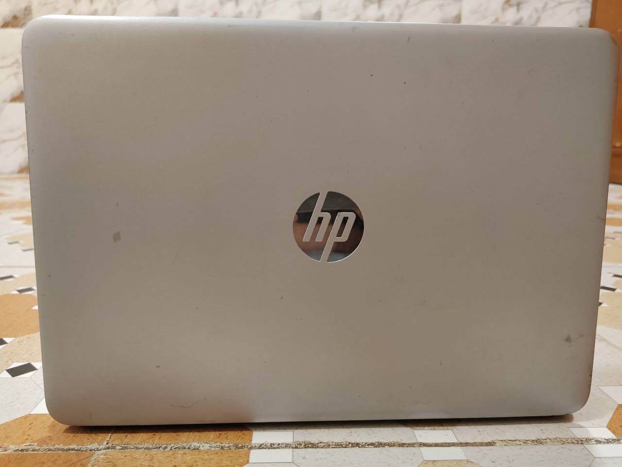 i7-7600U • شاشة لمس • بصمة