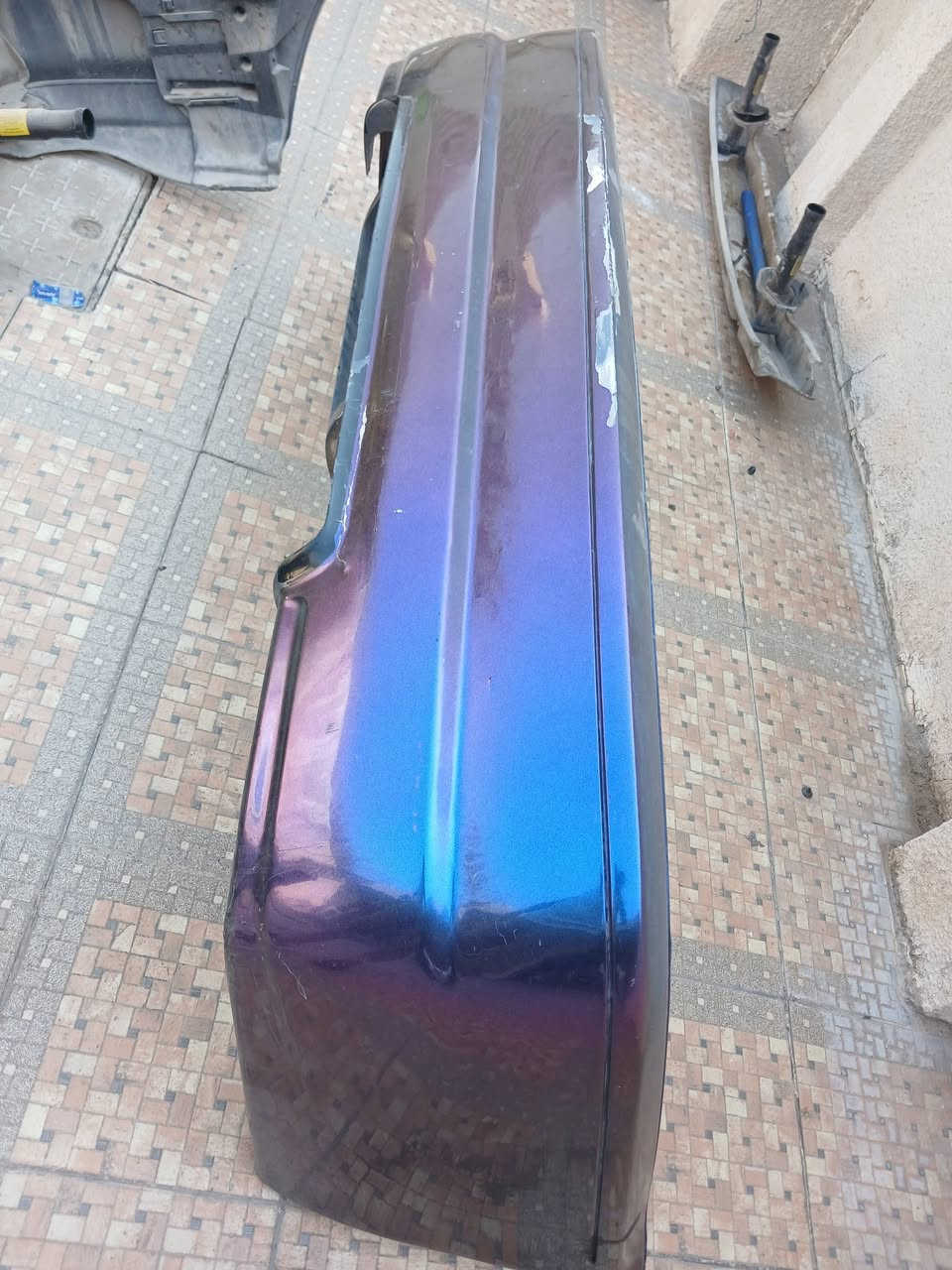 السلام عليكم حبايب
قاعدة كاملة نظيفة جدا e46 
دعامية خلفية m e46 يرادلها ترتيب 
بك لايت e46 تك باب ١٥٠$ 
تحياتي للجميع 
***********
