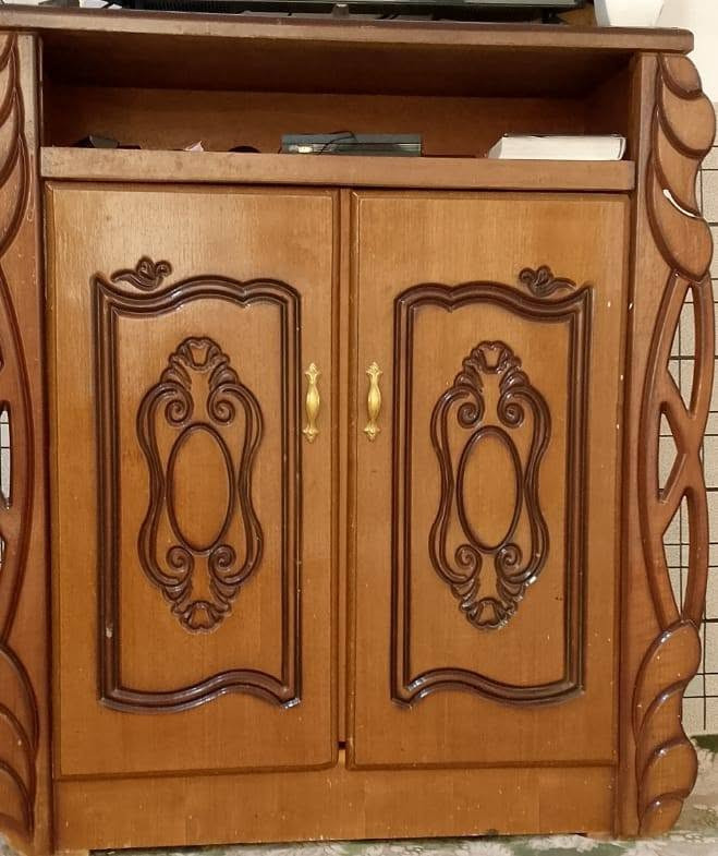 غرفه اخشاب • تفصيل ثقيل • قابل تفاوض