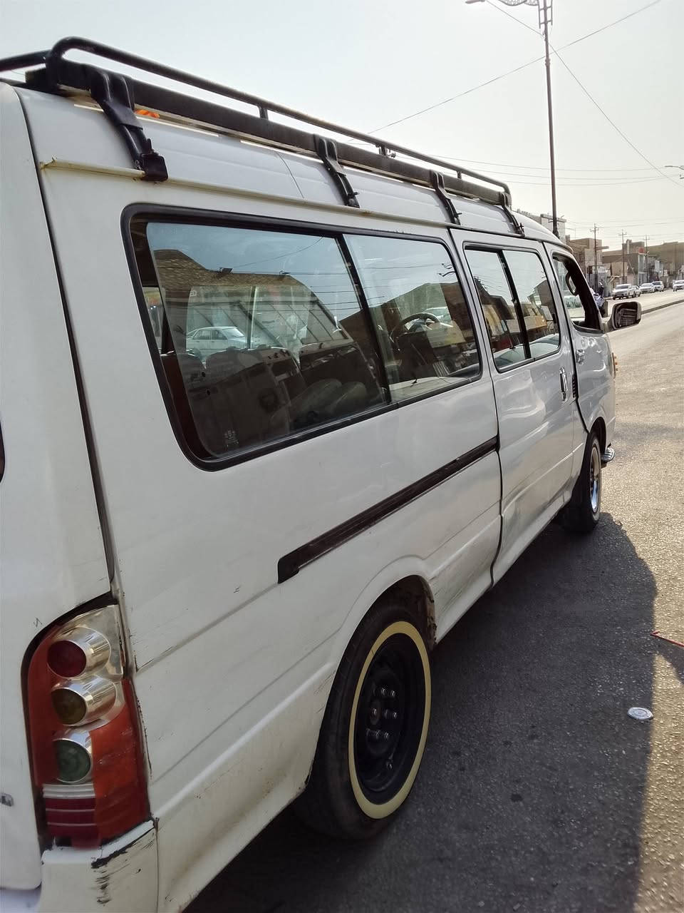 سلام عليكم سيارة جنبي مديل14 موصليه بيها وصل خط وبحث مصفره مكينه وكير واكسن وحداديه وتخم تايرات وداخل كله مكفول مكان نجف سعر 33وبيها مجال رقم***********

نص مكتوب في الصور:
- رسالة