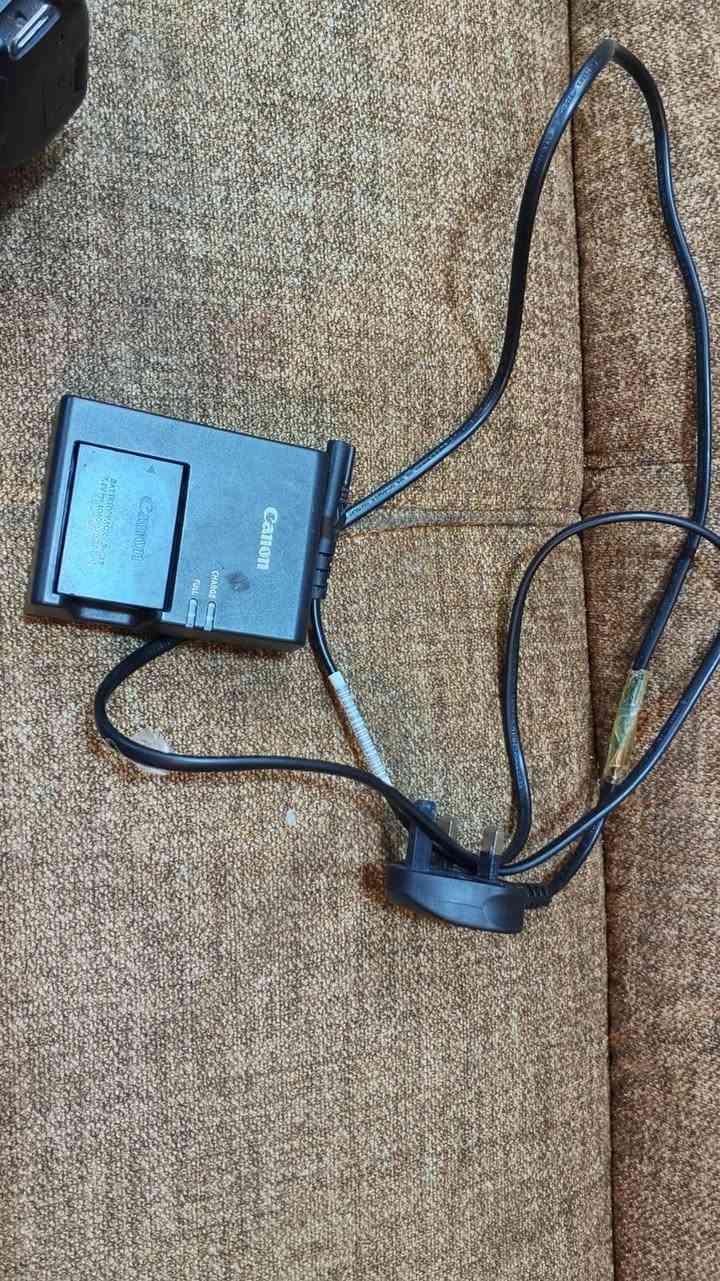 Canon EOS 250d عدسة 24-105 f4 رنگ احمر
كامرة نضيفة جداََ
استعمال خفيف
كاملة ملحقاتها
سعرها 750 الف
توصيل كل انحاء العراق
الي مو شراي لا يكسر سعر
*********** واتساب
