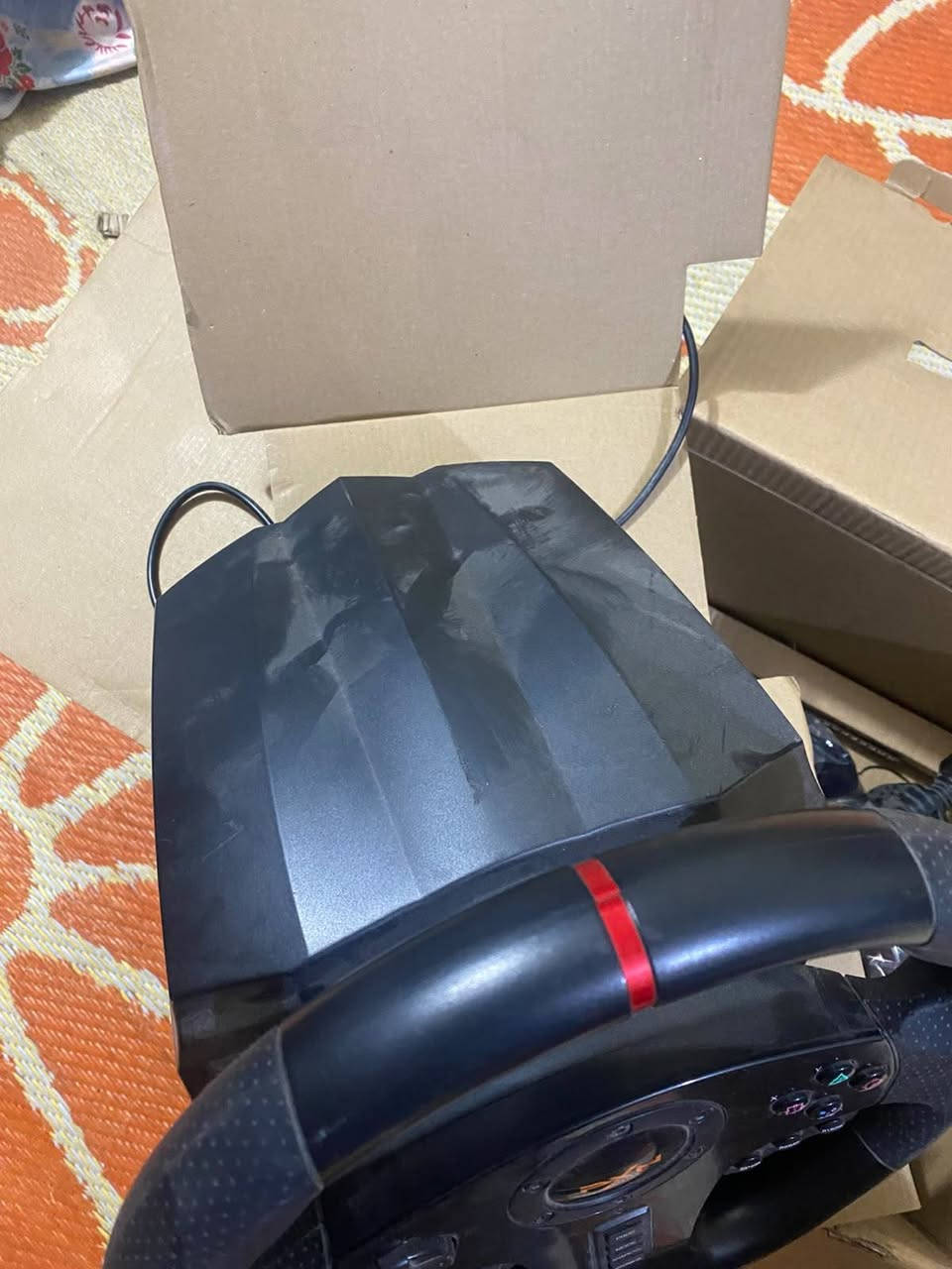 🎮 دركسون سباقات PXN V900 Gaming Wheel 🏎️🔥
🔹 الدركسون بحالة ممتازة ونظيف
🔹 ويا Pedals دواسات
🔹 مناسب لألعاب السيارات والسباقات 🎮🏁
🔹 يدعم PC / PS4 / PS3 / Xbox One / Xbox Series X|S / Nintendo Switch
🔹 مناسب لألعاب مثل Forza – Need for Speed – Assetto Corsa – Euro Truck Simulator 2 وغيرها
🔹 نظام فرتين ونص (2.5)
🔹 يحتوي على أزرار تحكم وبدلات تبديل
🔹 الكارتون موجود 📦
🔹 كلشي شغال تمام ✅
💰 السعر: 90,000 دينار قابل للتفاوض
📍 بغداد / حي العامل 
📩 للتواصل ***********

