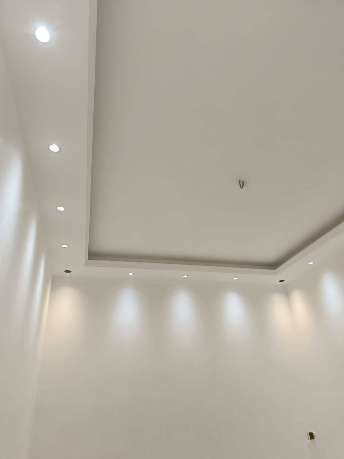 ✨ لمسة فخامة للديكورات والأصباغ الحديثة ✨
🏡 منزلك يستحق الأجمل!

نحوّل جدران منزلك إلى لوحات من الفخامة والإبداع بأحدث التصاميم وأرقى الألوان.

💎 ديكورات عصرية • أصباغ ملكية • تشطيبات فاخرة

🎯 الدقة والجودة هي عنواننا

📞 للحجز والاستفسار:

👷 مرتضى الأسدي
📱 ***********

🌟 لمسة فخامة... لأن الجمال يبدأ من التفاصيل.
جوتن كربلاء المقدسه 
اصباغ الجزيره فرع كربلاء 
شركة فاوري - FAWORi للاصباغ - فرع كربلاء 
أصباغ همبل كربلاء 
بتك كربلاء.Betek Karbala  
اصباغ كابارول كربلاء
