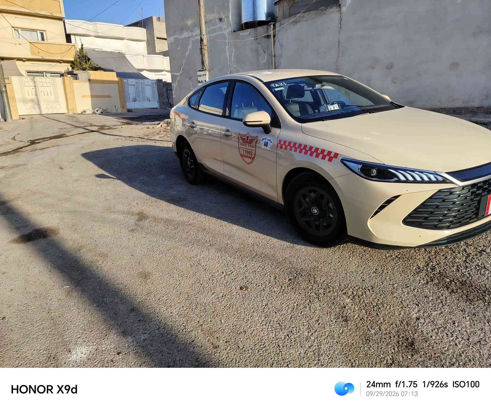 سلام عليكم
BYD QIN PLUS 2025
بۆ فرۆشتن 78000 ڕۆیشتووە سەیارەکە یەک بست pdr ە 
باقی هیچی نیە 
نرخ 160 مامەڵەیەکی کەم  
*********** أربيل, العراق

نص مكتوب في الصور:
- HONOR X9d 24mm f/1.75 1/25s ISO453 09/28/2026 18:25
- HONOR X9d 24mm f/1.75 1/940s ISO100 09/29/2026 07:12
- HONOR X9d 24mm f/1.75 1/912s ISO101 09/29/2026 07:13
- HONOR X9d 24mm f/1.75 1/649s ISO100 09/29/2026 07:13
- HONOR X9d 24mm f/1.75 1/926s ISO100 09/29/2026 07:13