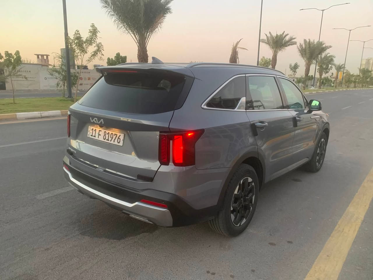 كيا سونتو 2024  فول مواصفات جلد كرسي كهرباء بنراما 7 راكب رادار هندبريك كهرباء تبريد 3 قطع ماشه 30 ميل سياره كلش جديده وسونار وصور الحادث موجوده بل منشور مكان السياره بغداد بسمي محرك 2500  شحن واير ليس كراسي تدفئه 
السعر 23 وبيه مجال 
***********
