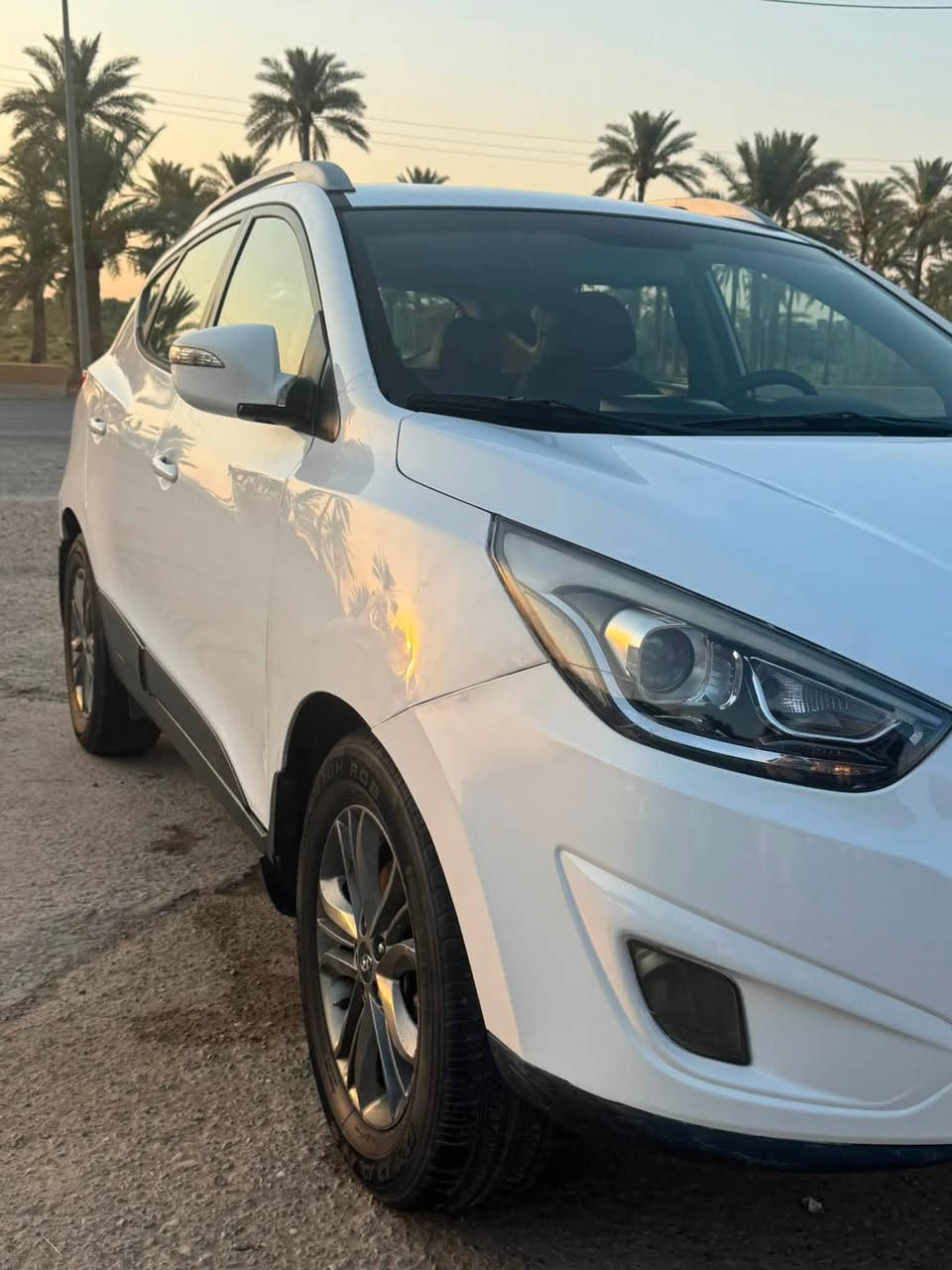 توسان خليجي 
موديل ٢٠١٥ 
مكينه كير حداديه مكفولات 
منظومه تبريد جديده 
بدون صبغ 
بيها مكانات بارد فقط 
السعر ١٤٥ وبيها مجال بسيط 
مكاني بغداد راشديه 
***********

