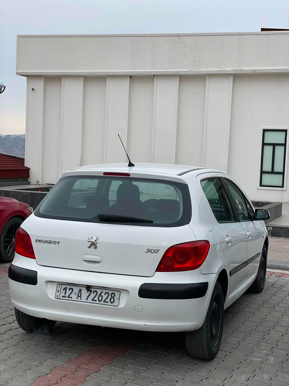 بيجو 307 2006
بدون صبغ فقط دعاميات بدون ظرر نهائي 

كير محرك شرط تبريد ثلج طخم كامل خلفي امامي جديد

ما ناقصها اي شي تجي تشوف احلى من الصور وين ما تحب تفحص وتتأكد 

 فيديو للداخل كامل موجود داخل المنشور 

سياره باسمي تحويل ثاني يوم 

*********** للاستفسار مكاني موصل

