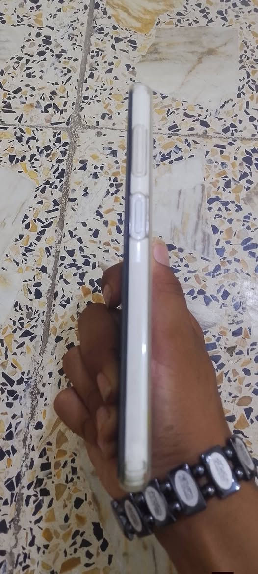 سلام عليكم جهاز a13 5G ذاكرته 128 جهاز شخط مابي كارتونه موجوده سعره 85 وبي مجال قليل *********** مكان بغداد شماعيه
