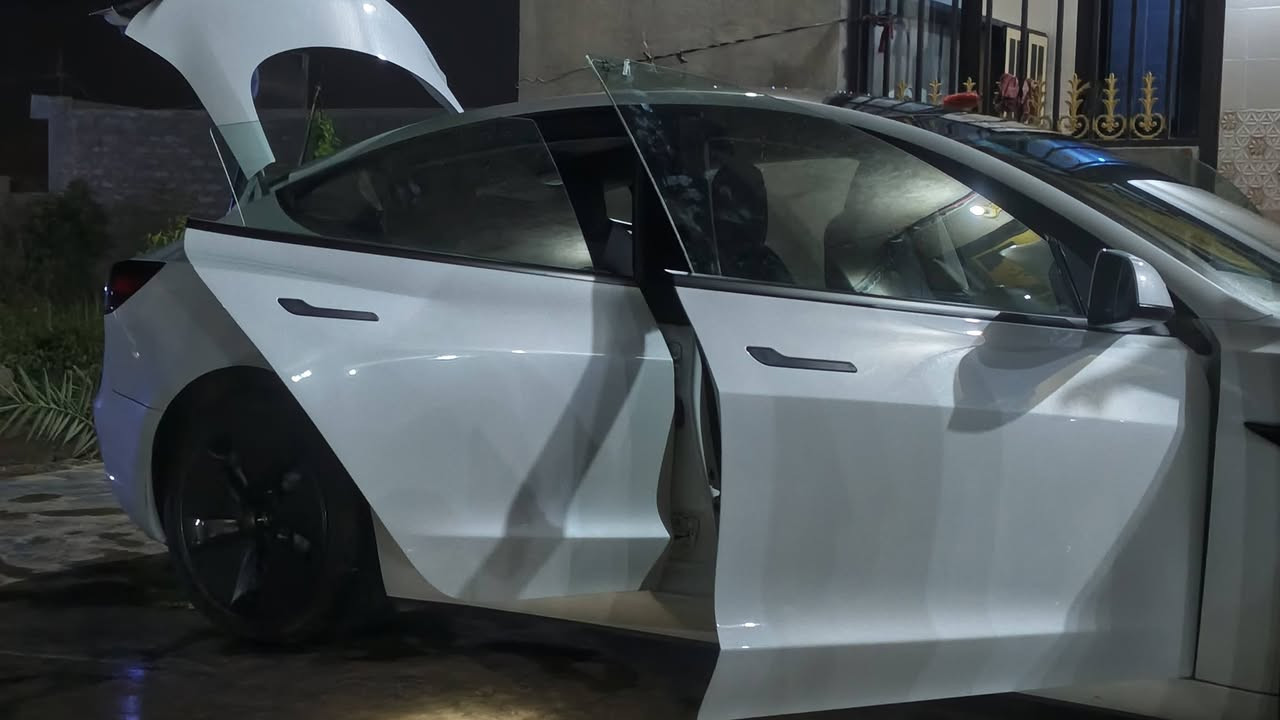 للبيع او للمراوس تسلا مودل 3 موديل 2023

رقم بغداد باسمي تحويل بنفس اليوم

• سقف بانوراما زجاج
• تك ماطور
• 410 كيلو تمشيك بالشحنه الواحده
• شاشة كبيرة حجم 15 بوصة

• كاميرا خلفية
• حساسات خلفية
• كاميرا امامية
• حساسات اماميه
• كاميرا جانبيه
• كراسي كهرباء جلد لون اسود
• كراسي تدفئه
• رادار امامي
• رادار خلفي
• رادار جانبي
• مانع تصادم
• تحديد مسار
• كاميرات
• حساسات جانبيه
• مثبت سرعة
• كاميرات محيطيه 360°
• تحكم بالسياره عن طريق الشاشة
• تحكم عن طريق الهاتف
• يجيك شعار عن طريق الهاتف
• نظام قيادة آلية Auto Pilot
• عداد ديجيتال
• تشغيل تلقائي
• نظام قيادة ذاتية Full Self drive
• نظام RCTA للتنبيه عند الرجوع للخلف
• نظام RSA لكشف لافتات السرعه للطريق
• نظام PSC الرادار الذكي لمنع الاصطدام
• نظام LTA لتحديد المسار على الطريق
• تشغيل عن بعد
• الدخول الذكي
• نظام ترفيهي كامل يحتوي على
YouTube / WhatsApp / TikTok / Netflix
 اون لاين
الرقم /‏‪***********
