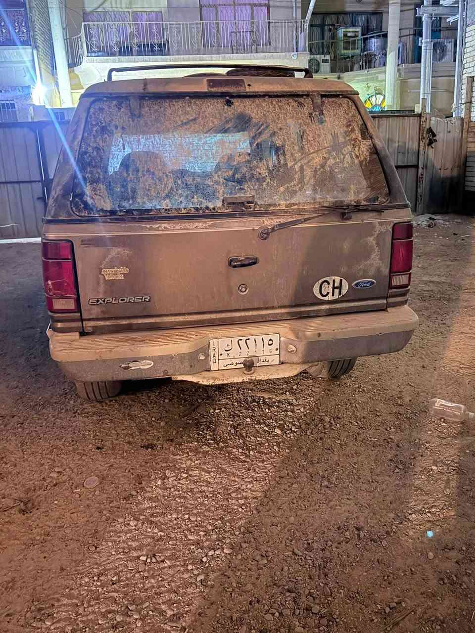 السلام عليكم
سياره فورد اكسبلور 
موديل1991 
محرك 6 سلندر البلادي
عطلها الكير كايم
سياره باسمي 
رقم بغداد خصوصي 
مكاني السياره كربلاء 
السعر 20 ورقة
رقم الهاتف ***********
