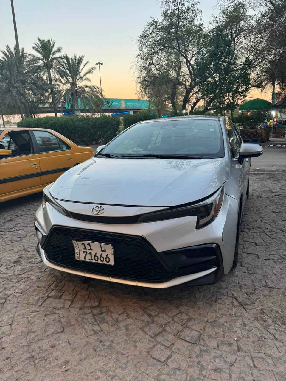 ‏سلام عليكم كورولا للبيع موديل 24 حادث ￼بنيد فقط ‏السعر 160 ورقة وبيها مجال قليل للاستفسار ***********￼
