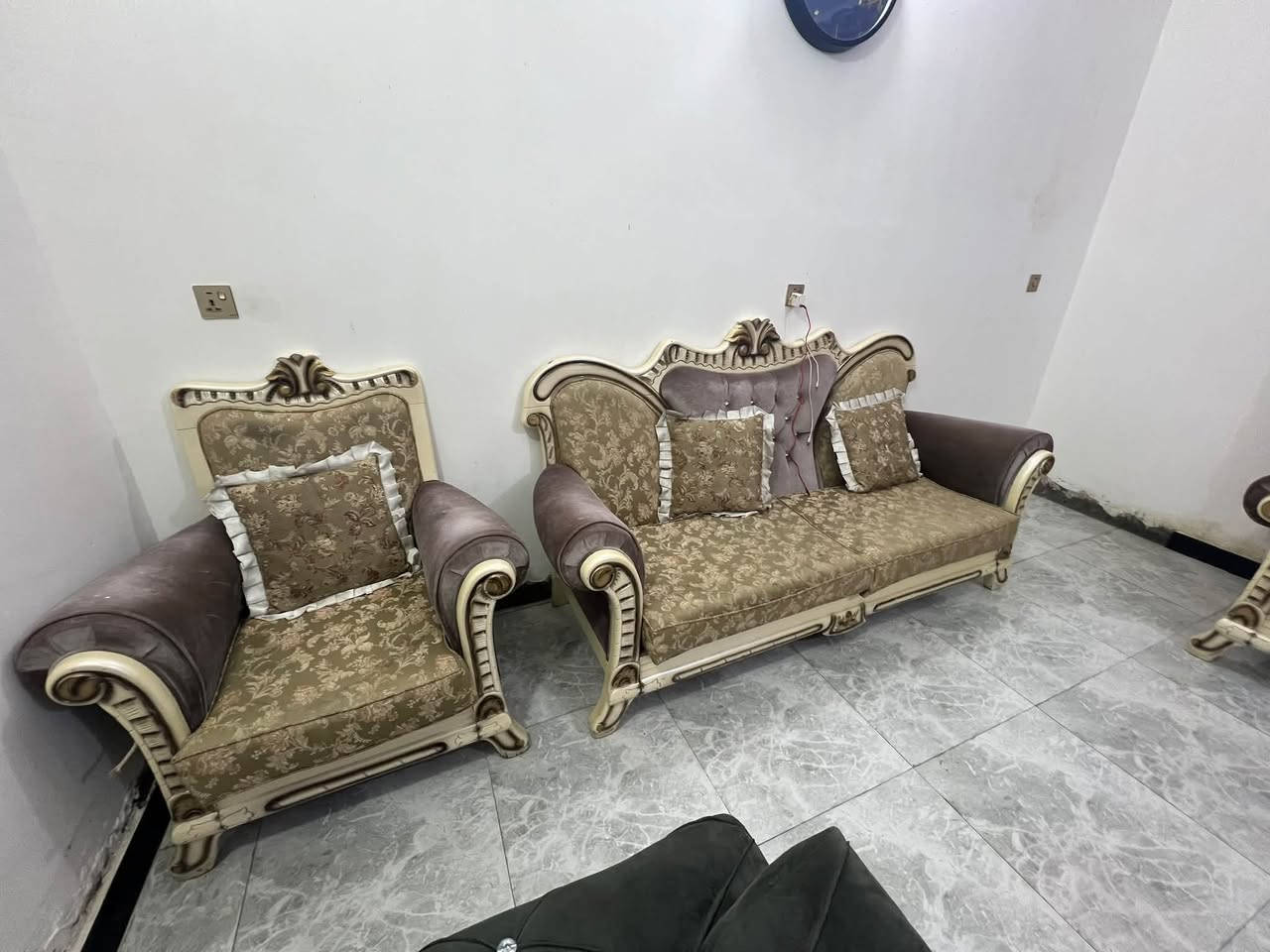 تخم • صوفا • للبيع