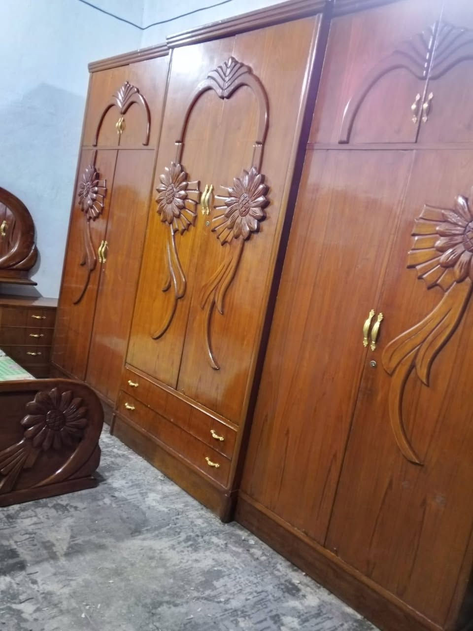650غرفه ست ابواب صاج داخل وخارج 5ملم الزاويه كنتوريه ضهر جرجوبه بغداد الحسينيه مال الراشديه وعندي توصيل ***********
