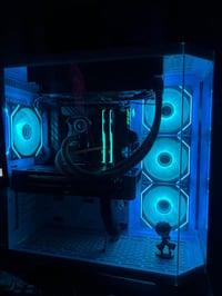 تجميعة مستخدمة • i7-13700F • RX7800XT 16G','٣٢GB DDR5 6800','١٢٨GB SSD...