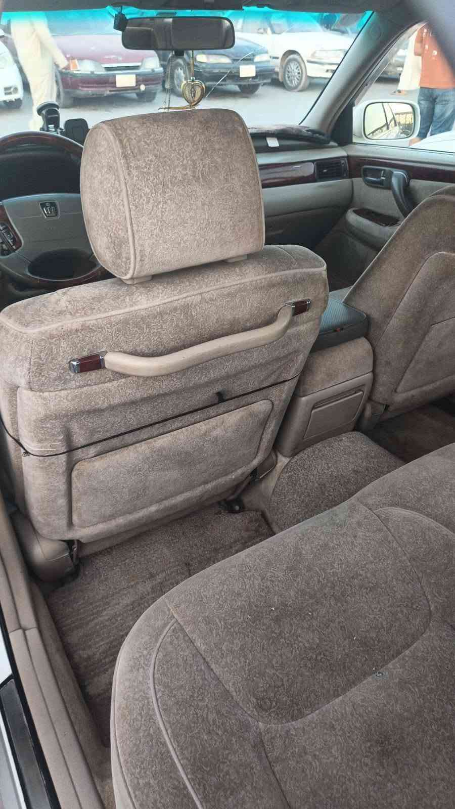 سلام عليكم سياره ملكه للبيع سياره فول عدل فتحه ارباع كشنات كهربائيات اربع دقم السياره سياره جاهزه لاخر حبايه رقم بغداد صاعد اهز السياره وكاله فقط تخم طائر جديد ماكينه قير كفاله سياره مكفوله من القصه مكان النجف اي استفسار انتصر السعر 75 وبيها مجال حق الجيه ***********
