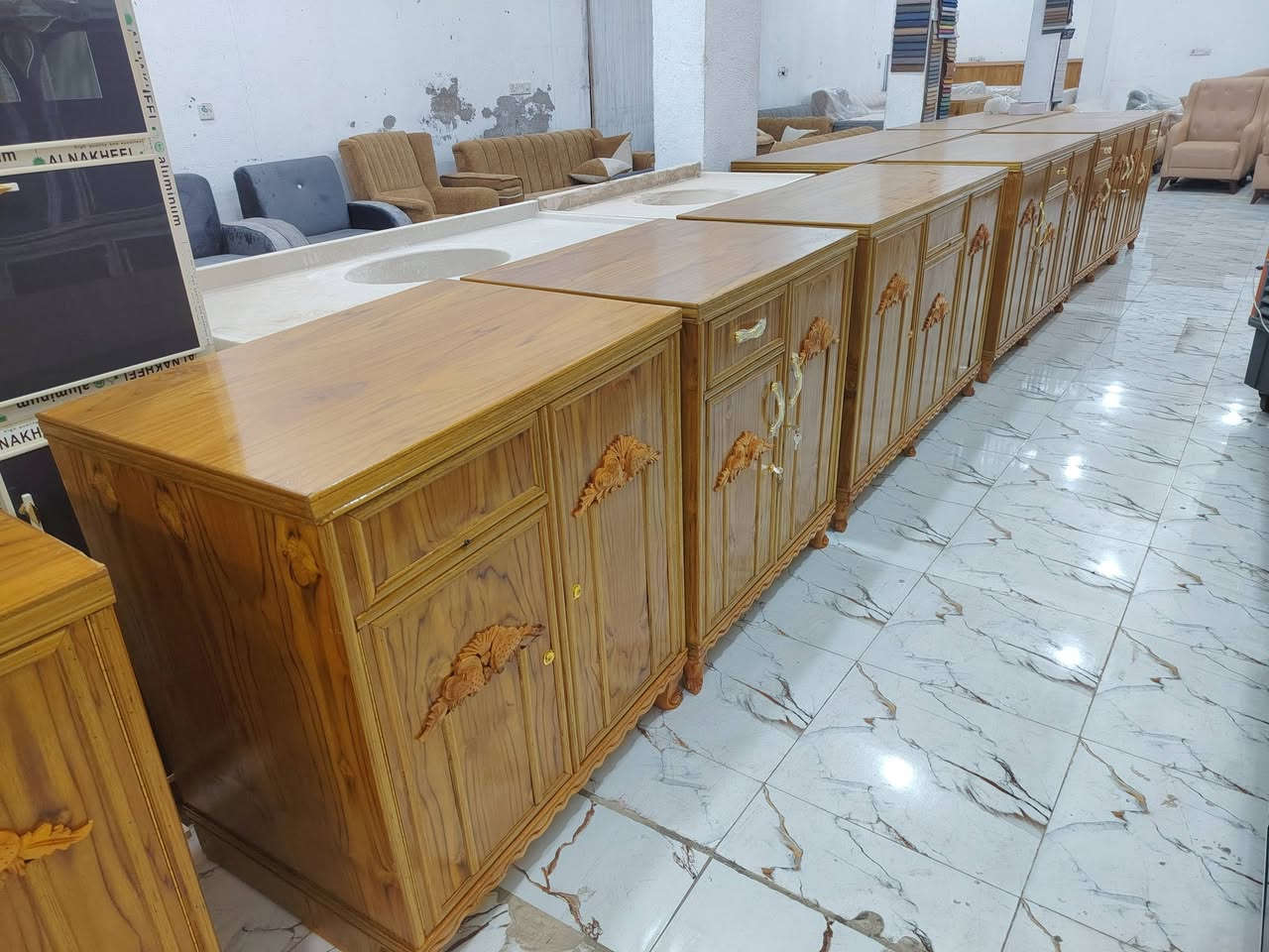 طخامه وجبه جديده
كناتير وجبة جديده
بوفيات وجبه جديده
***********
يوجد لدينا توصيل لكل مناطق العماره
