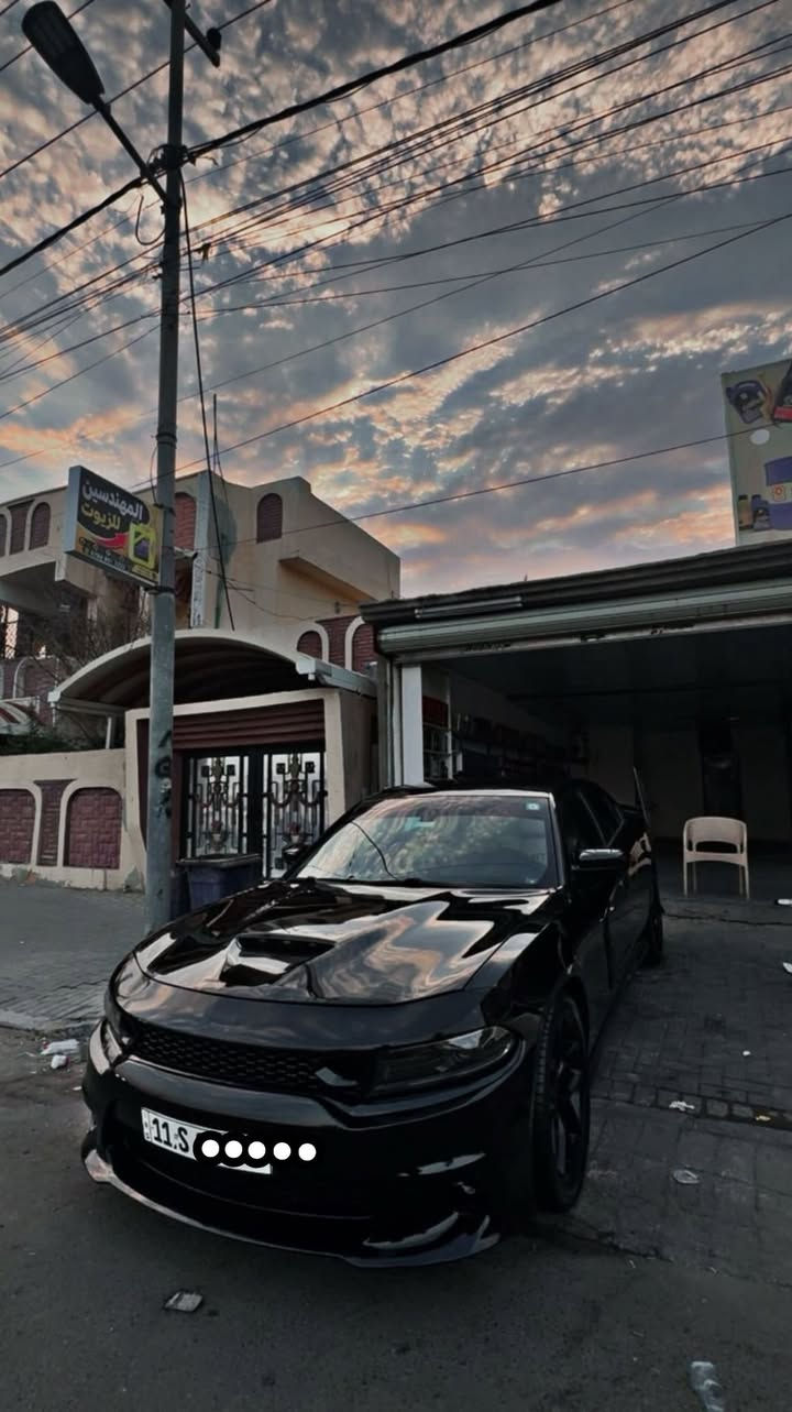 سلام عليكم

اقره التفاصيل كامله وبعدين اتصل وبخدمتك 

جارجر GT 
 مديل 2019 

رقم بغداد ب اسمي 
السياره وارد كندي حادثها جاملغ وبنيد 

السياره فول عده الفتحه 
مكينه 3600 

الفحص موجود كدامك بي كل التفاصيل 

مابيها اي نقص جاهزه السياره 

مكان السياره بصره قبله 

رايدها 178$ وبيها مجال بسيط 

***********
