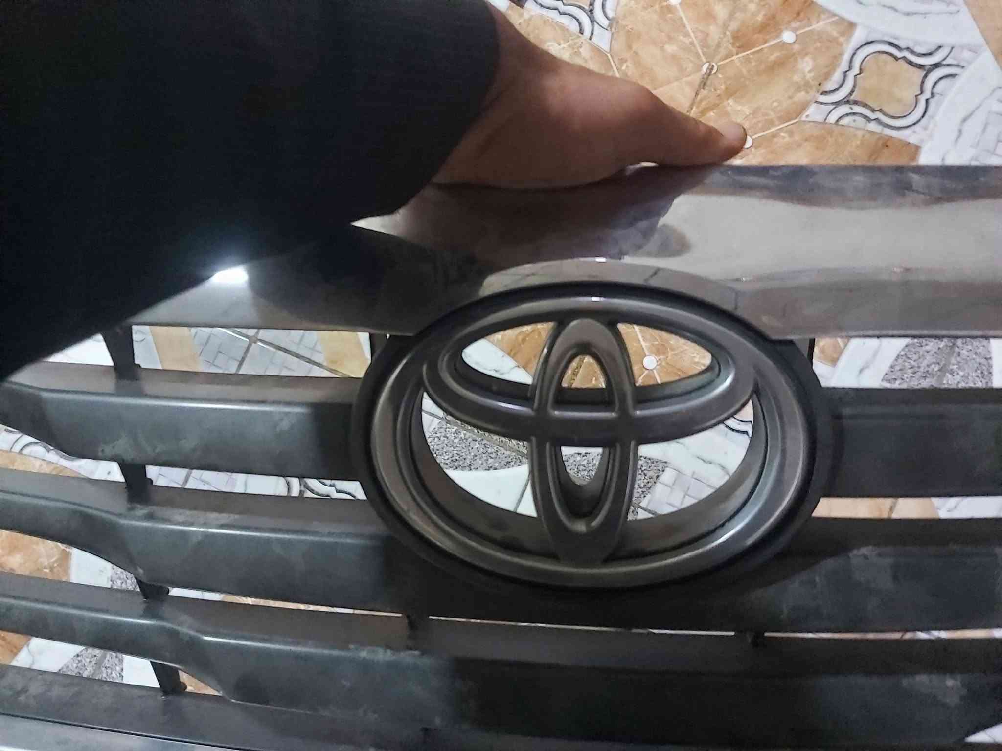 هايلوكس • شبك أمامي • موديل ٢٠١٥