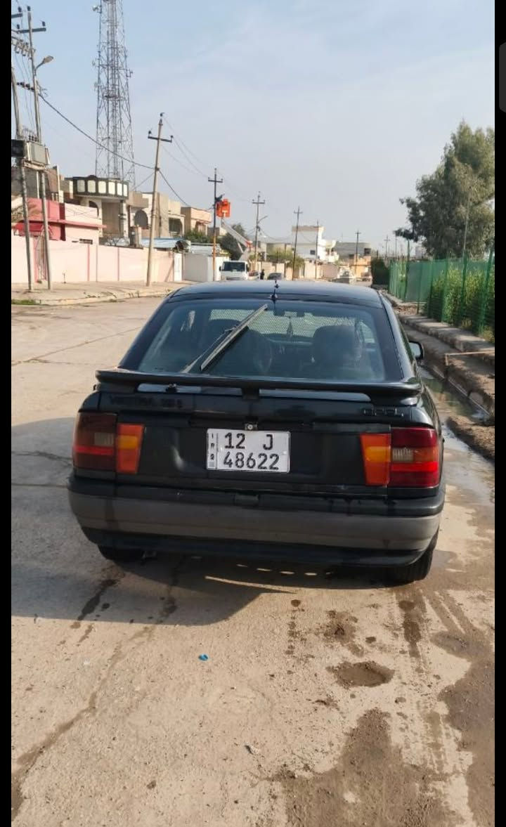 سلام عليكم أوبل فكترا للبيع  
 18 بلادي بدون صبغ بدون ضرر شرط كلشي بلادي بس صبغ نص باب عل بارد مكينه كير شرط ترايك وين متريد 
سنويا 2028  رقم دولي اني الشرعي تريد وكاله تريد تحويل  
كابون بانزين بيها سياره جاهزه من كلشي السعر 35 وبيها مجال ***********
