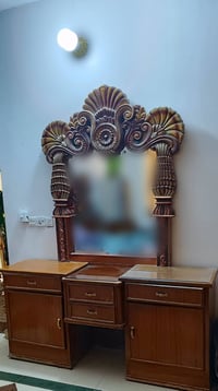 غرفة نوم • نظيفة • نجارة يدوية