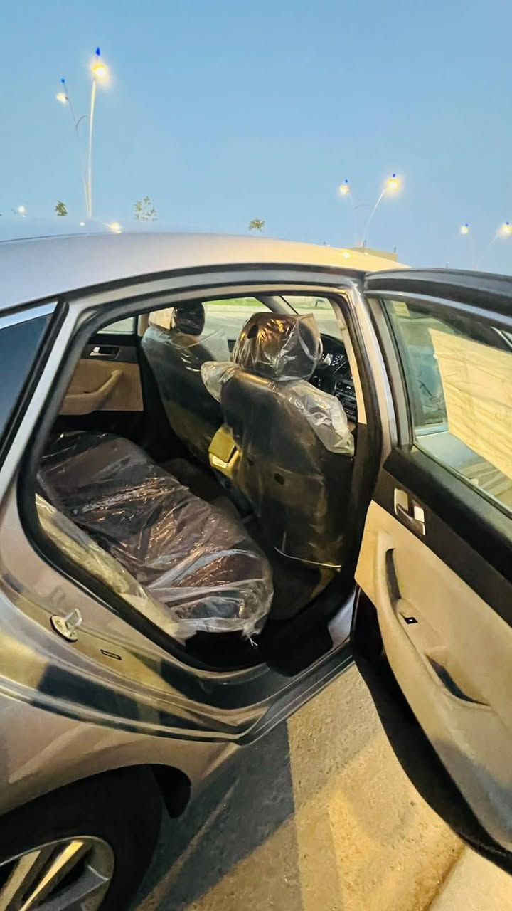 سلام عليكم 🫡 
سوناتا للبيع فقط موديل 16
وارد أمريكي صور امريكة بل منشور 
سيارة جاهزة مال بيت 

تبريد تدفئة تايرات دبلات حدادية كير مكينة كلة كفالة 

مكفولة من الصبغ والتبديل       فقط بس بارد قليل كلش 
مكاني البصرة الحيانية 📍
سيارة تحويل ثاني يوم بسمي 

*********** 
***********
