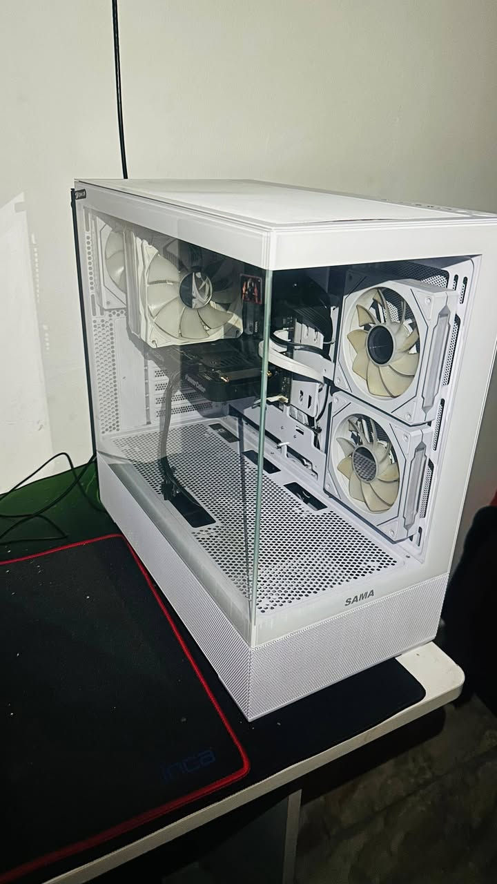 سلام عليكم
Pc للبيع  

Case sama sc-02 wh
Air cooler white sama ka400i 
Rx 9060xt 16 gb power color reaper 
Cpu 14400f tray 
Gigabyte h610m-k ddr4
Darkflash at750w (bronze brand) 
Ram 16g 3600 2*8 agi turbojet
Monitor msi g244f e2 
   السعر مع الشاشه مليون و٩٠٠ وبيها مجال 
مكان بغداد كريعات 
***********
