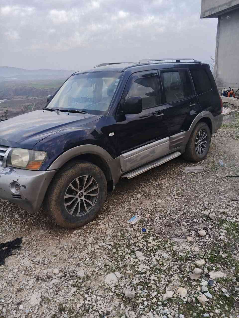 باجيرو 2001 محور بطه  ديلكو 2500
بسمي سنويه جديده هزه جديده رقم سليمانيه 
لتحويل اول يوم 
تبريد ماكو فقط تدفئه 
كير بي جبنه طاكه 
محرك يرادله ادامه ومصلحين ماكو يمنه ابيع هيج بدون ترتيب 
سياره مصبوقه عام وبيها مكانات معجون 
سعر 43 ورقه ومكاني بقليم كردستان يم بحيره دوكان تجي تشوفها ونروح نحول بسليمانيه  ***********
