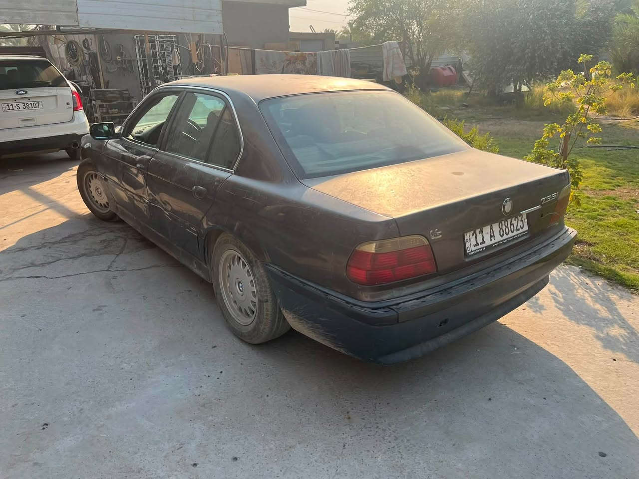 السلام عليكم BWMموديل 1996 محرك 735 v8وكير جديد تخم تاير جديد سياره بسمي رقم إنكليزي سيارة مكان السيارة بغداد قرب الدوار التاجيات السعر 37 وبيها مجال ***********
