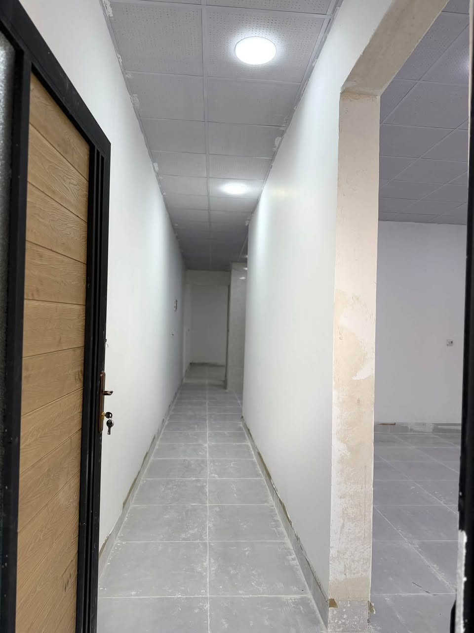 بيت • ١٠٠م • شركة طارق