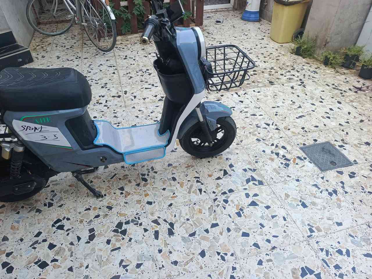 بايسكل شحن • بطاريات جديدة • ديالى
