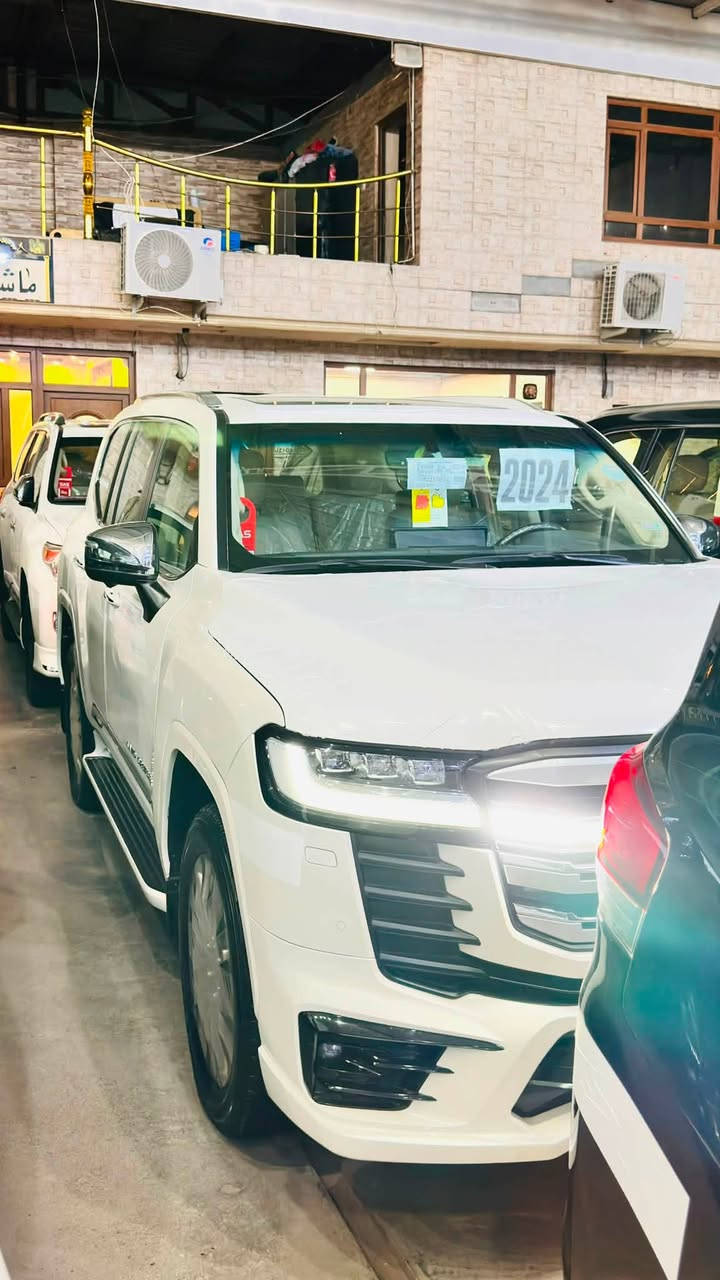 تويوتا لاند كروزر VX LIMITED 2024 

محرك 4000 

6 سلندر

تنفس طبيعي  

مواصفات السيارة

مقاعد جلد

شاشة عرض للمقاعد الهلفب 

تبريد وتدفئة المقاعد الامامية 

وتبريد بالمقاعد الخلفية

كاميرات ٣٦٠

نظام سلامة تويوتا 

فتحة سقف

رقم بغداد تحويل ثاني يوم 

للبيع او مراوس 

مكان بغداد 

الاستفسار رقم الهاتف 

***********//***********
